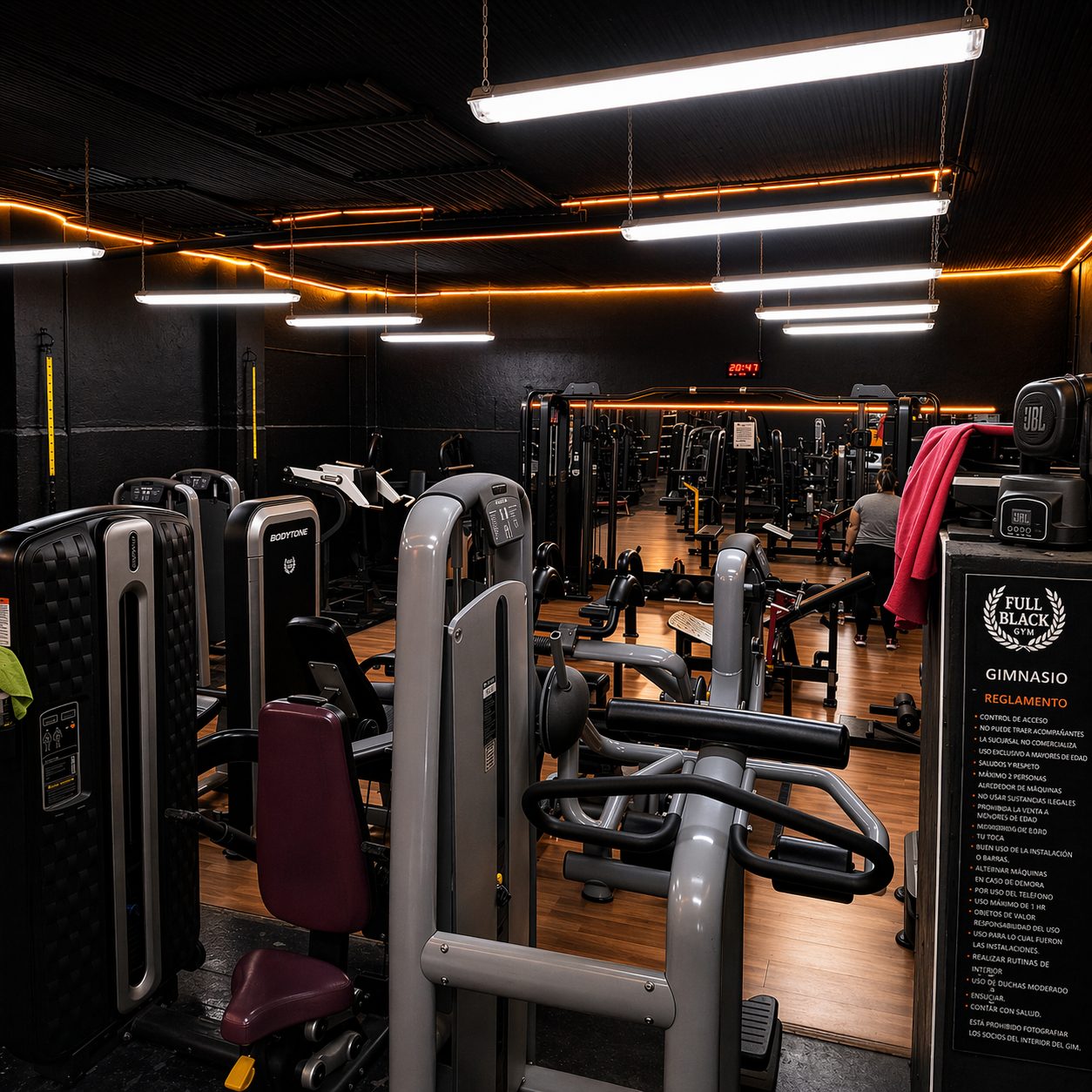 Máquinas de musculación Full Black Gym Rancagua